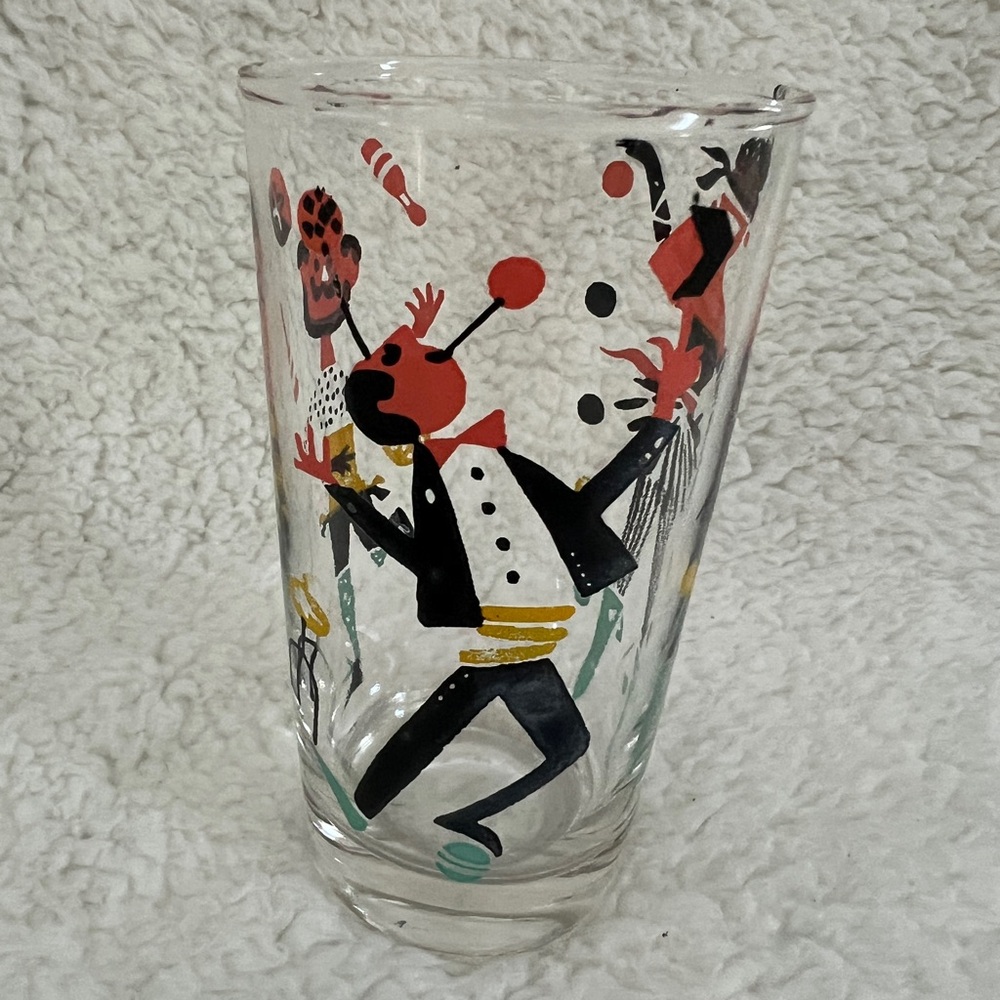 Libbey Vintage Collectors Drinking Glass w/ Circus Jugglers - Nifty '50's!!